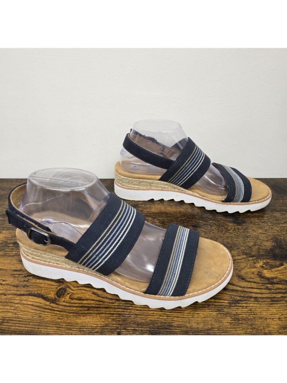 Skechers BOBS Desert Kiss Tea Time Wedge Sandals Women's Size 9 Navy Blue - Picture 2 of 9